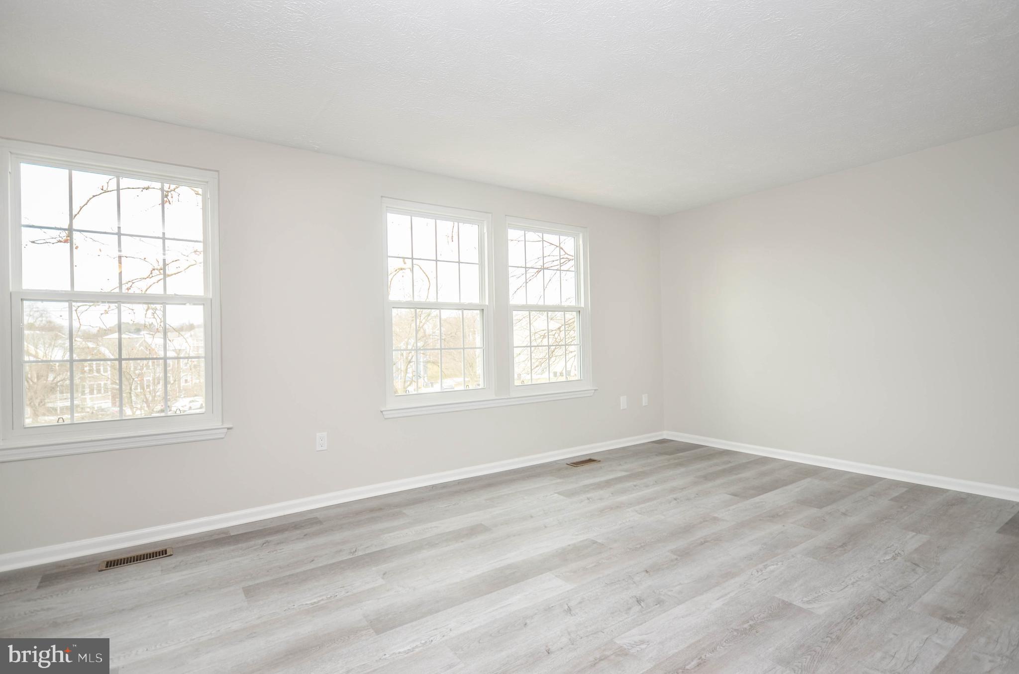 ROCKBURN COMMONS - Residential