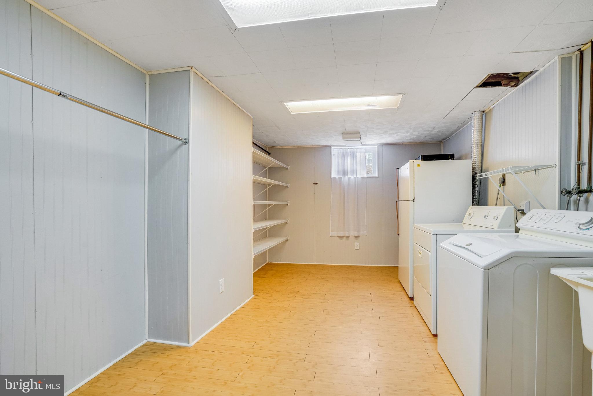 BERKSHIRE OAKWOOD - Residential