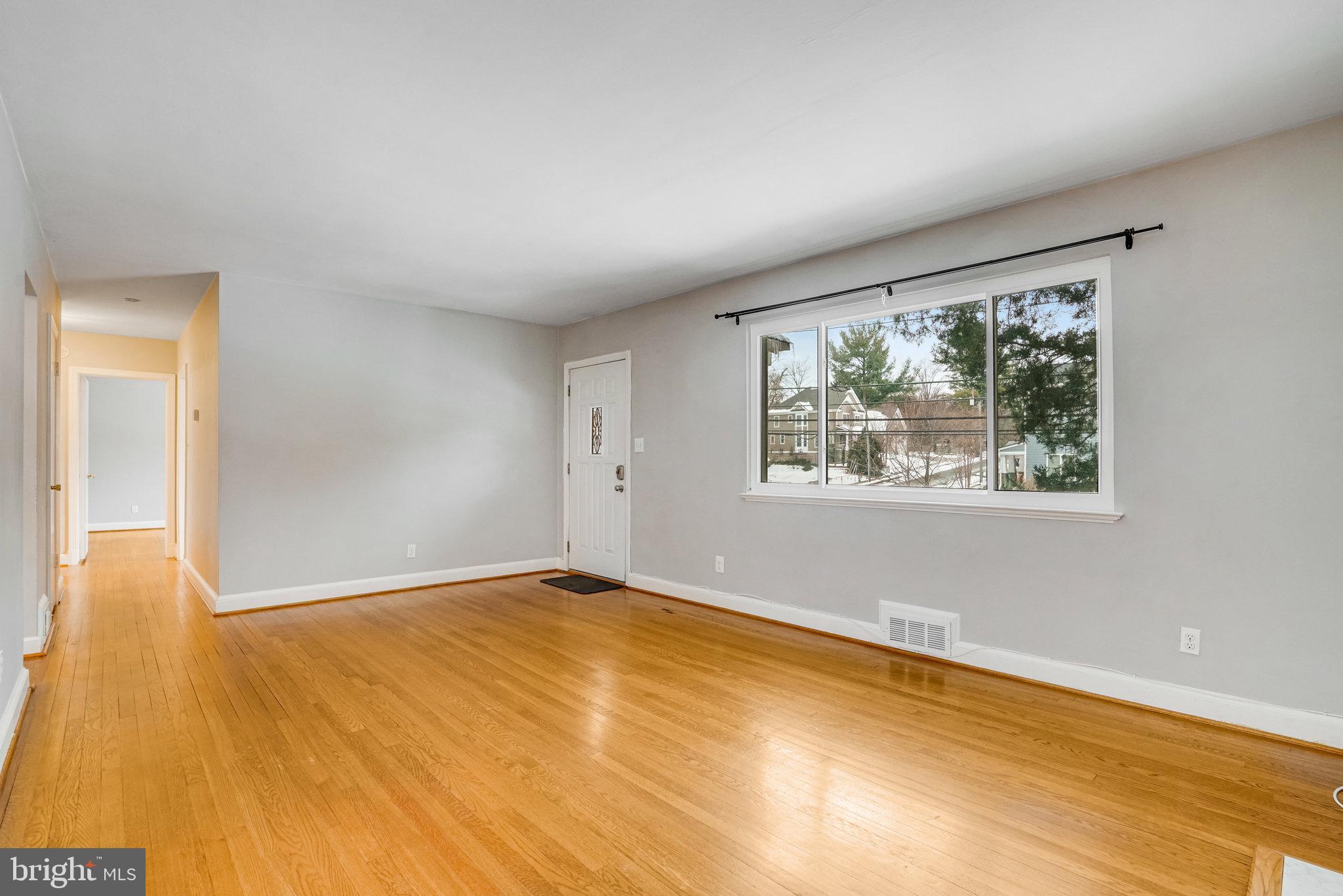 BERKSHIRE OAKWOOD - Residential