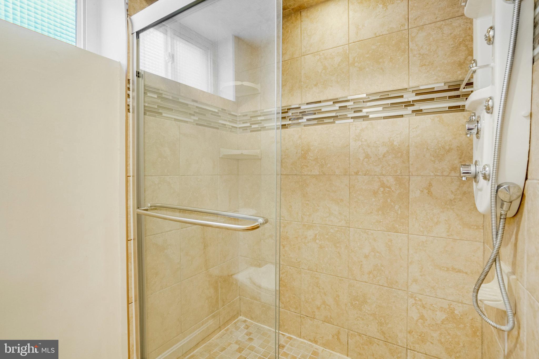 BERKSHIRE OAKWOOD - Residential