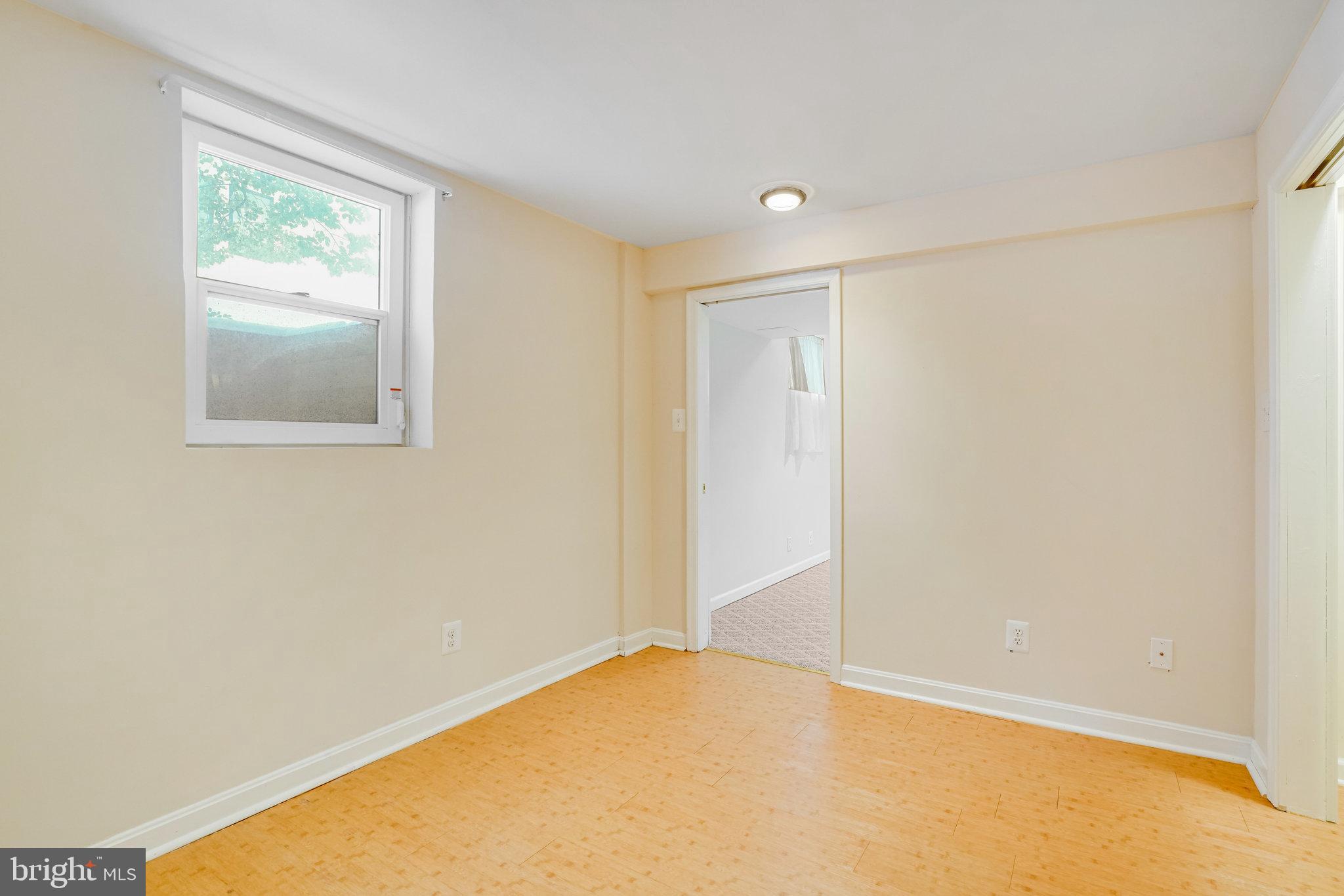 BERKSHIRE OAKWOOD - Residential