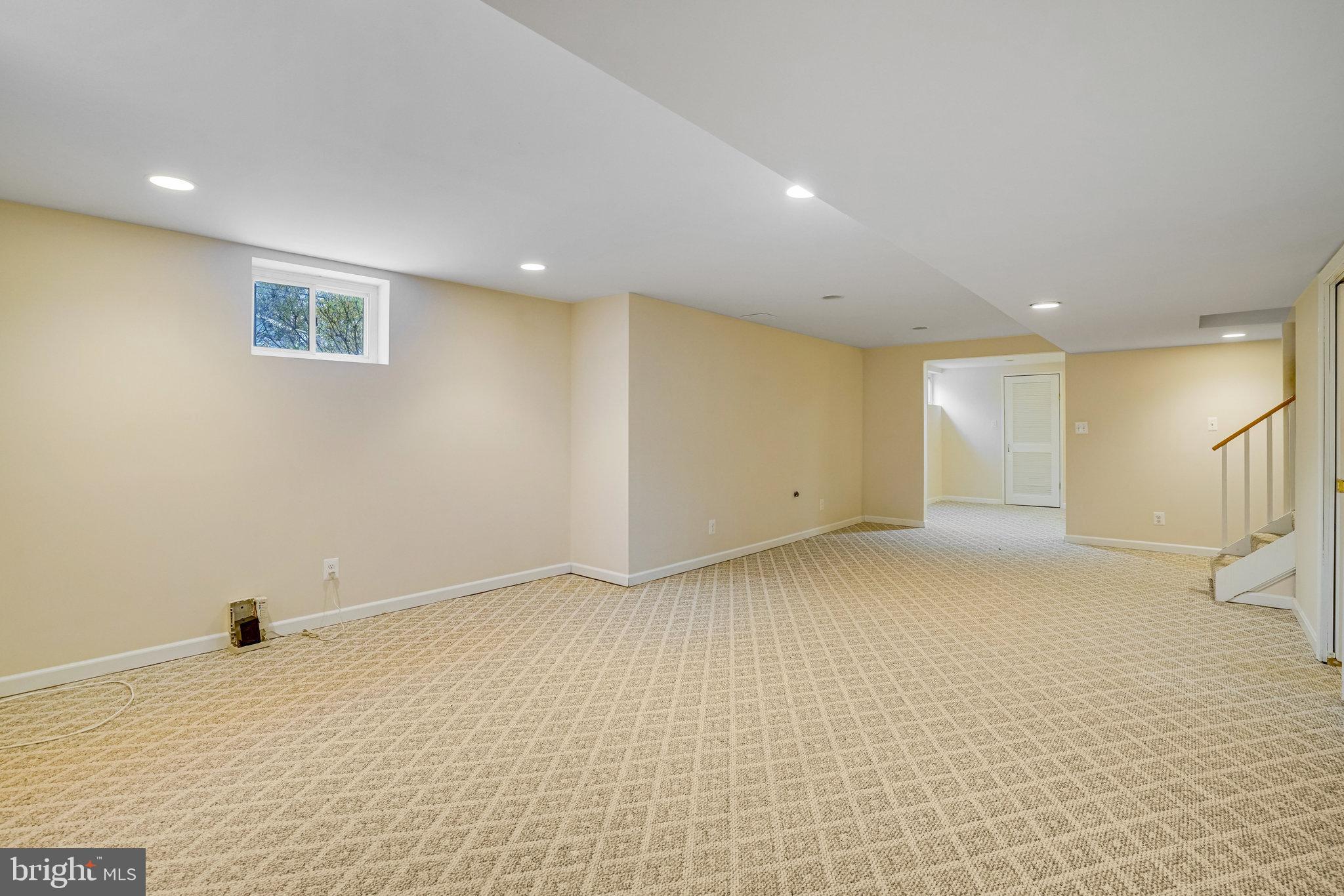 BERKSHIRE OAKWOOD - Residential