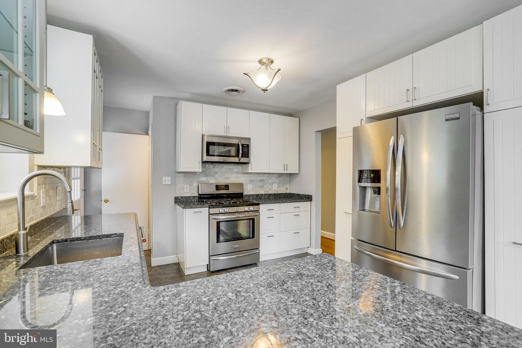 BERKSHIRE OAKWOOD - Residential