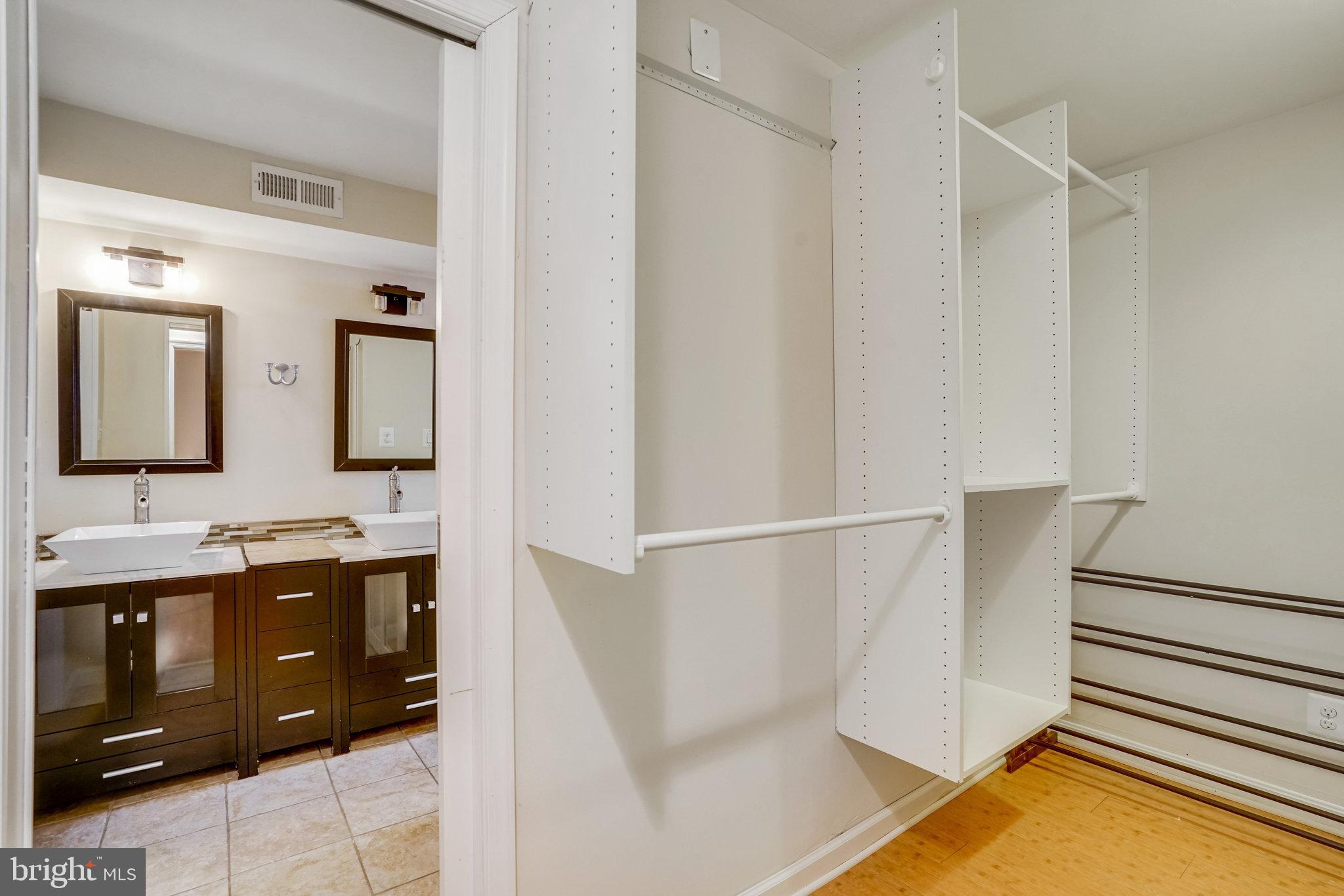 BERKSHIRE OAKWOOD - Residential