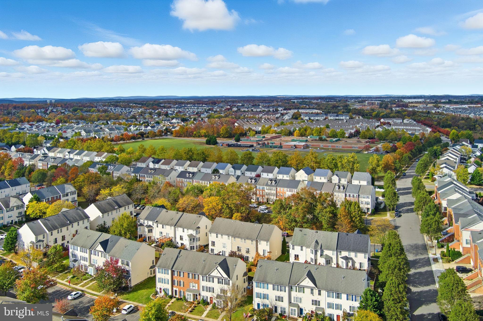 SOUTH RIDING - Residential