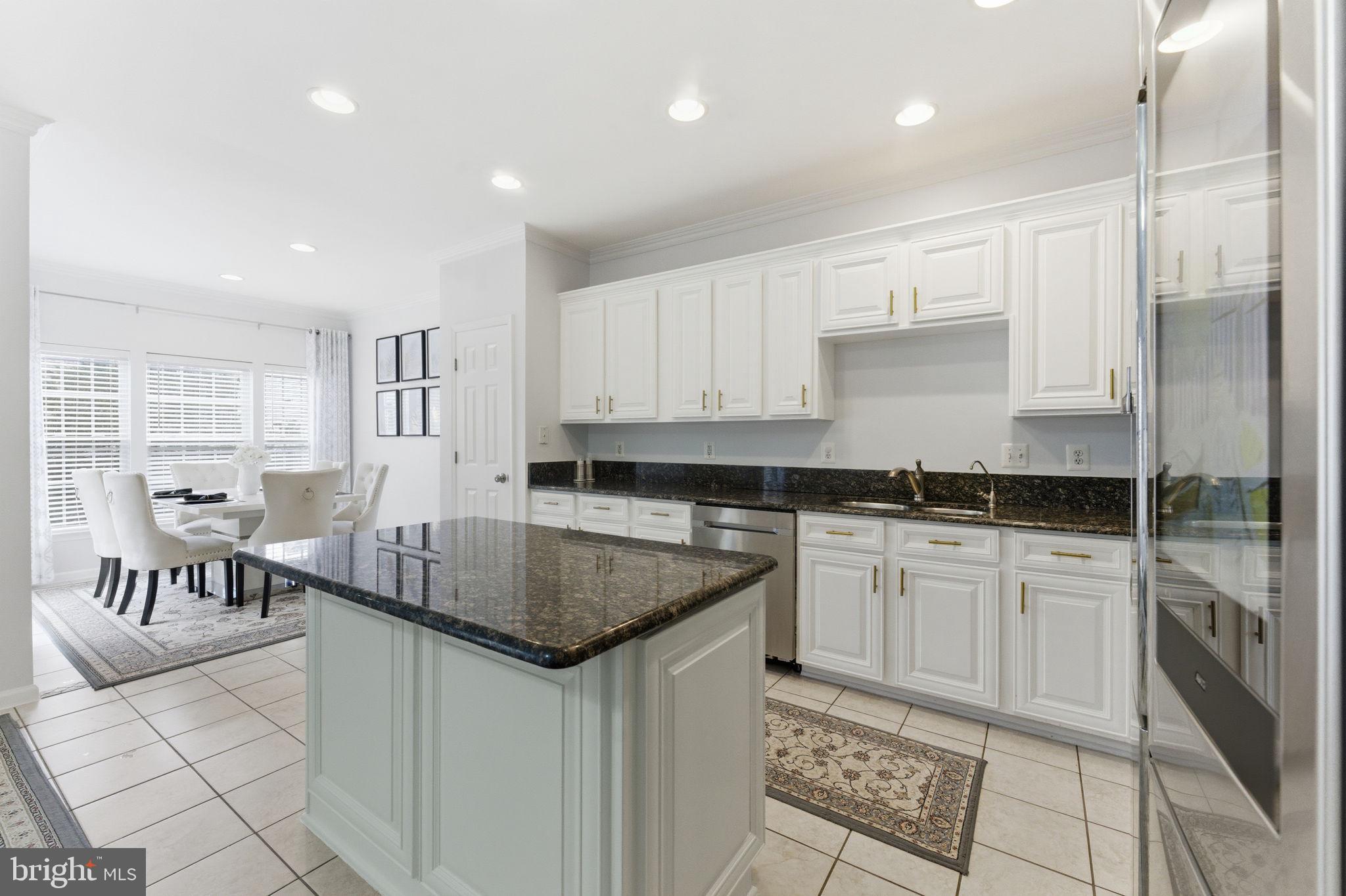 SOUTH RIDING - Residential