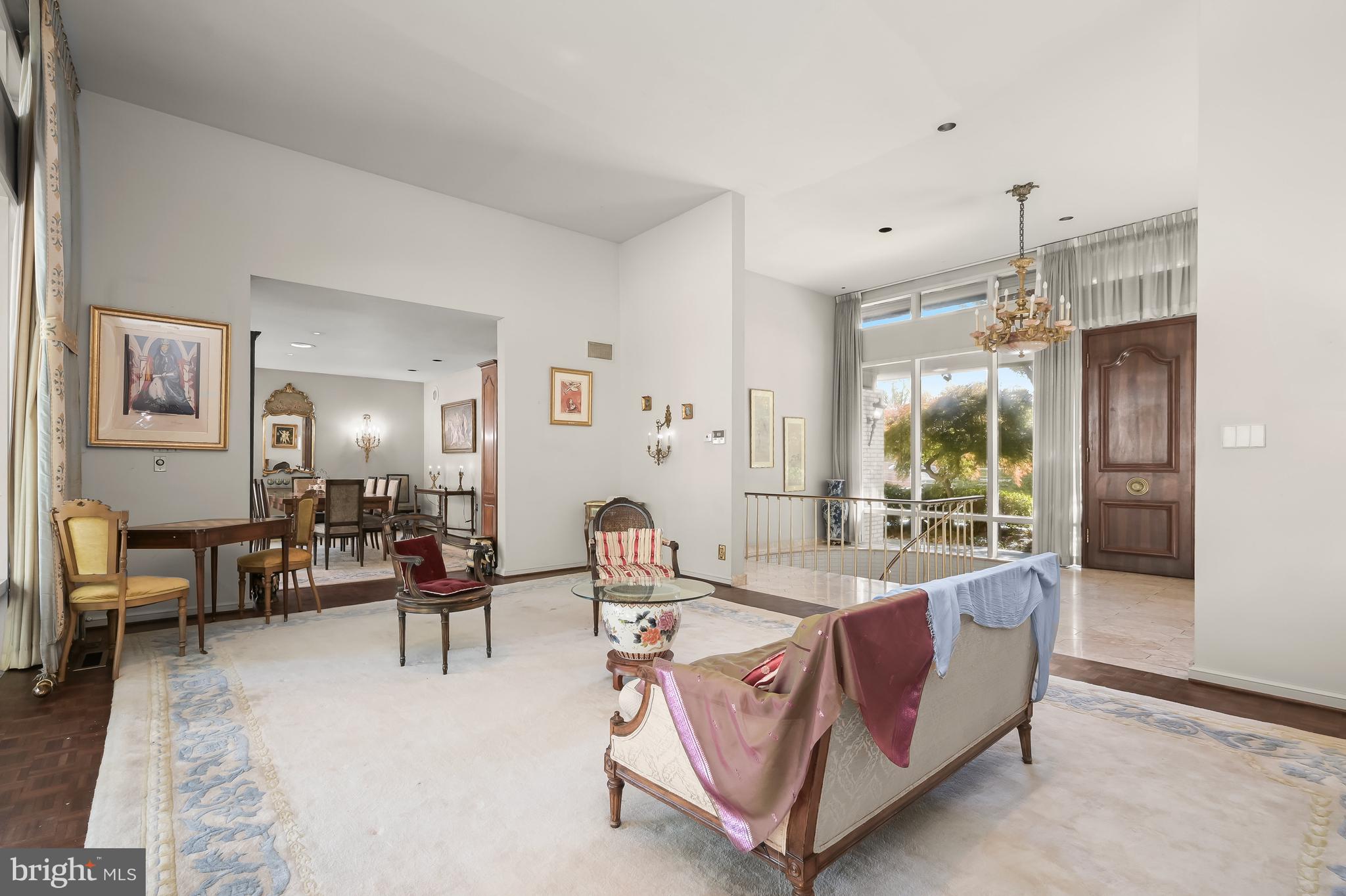 CHEVY CHASE - Residential