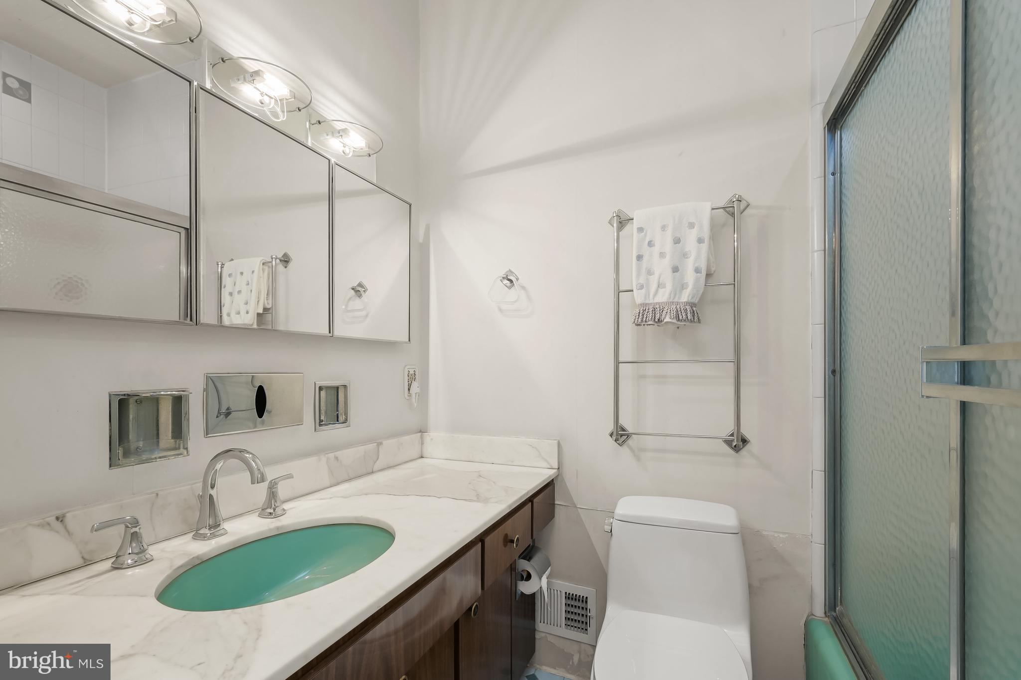 CHEVY CHASE - Residential