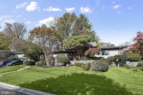 3201 Pauline Drive, Chevy Chase, MD MLS: MDMC2206208