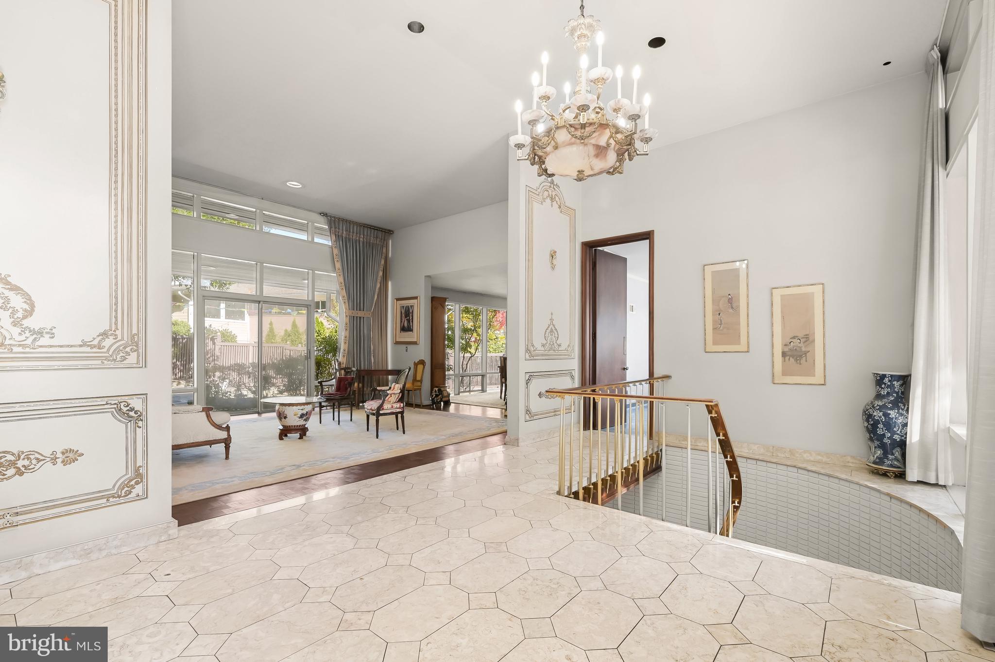 CHEVY CHASE - Residential