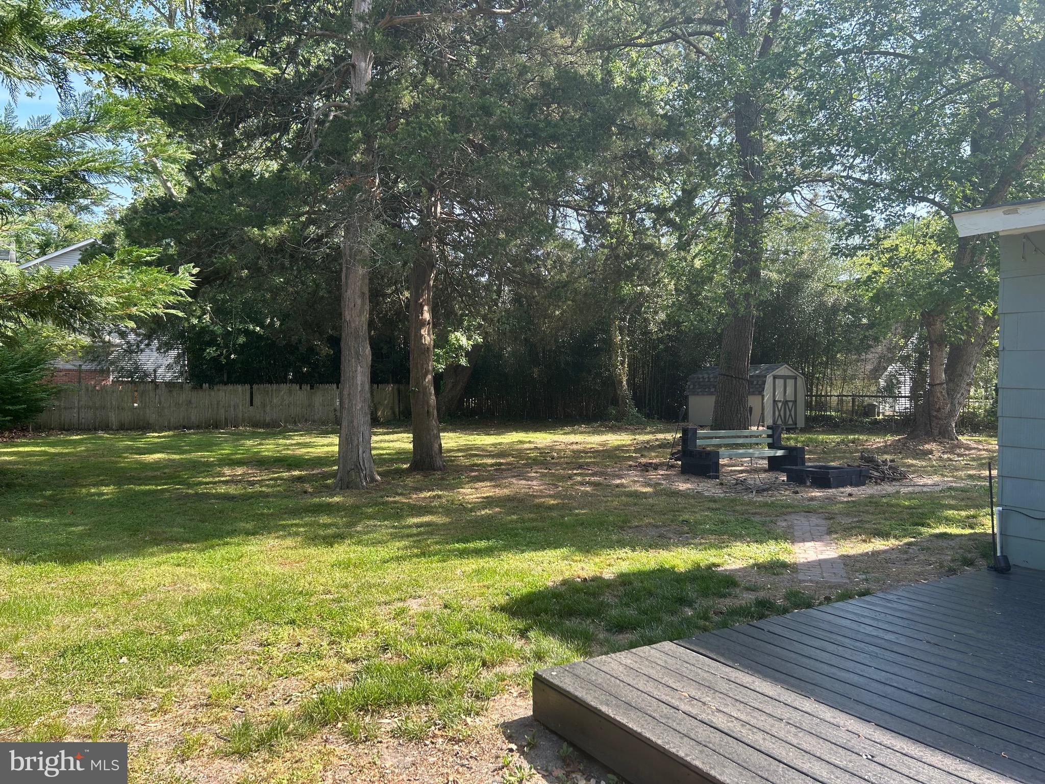 "WILD WAVE" - Residential Lease