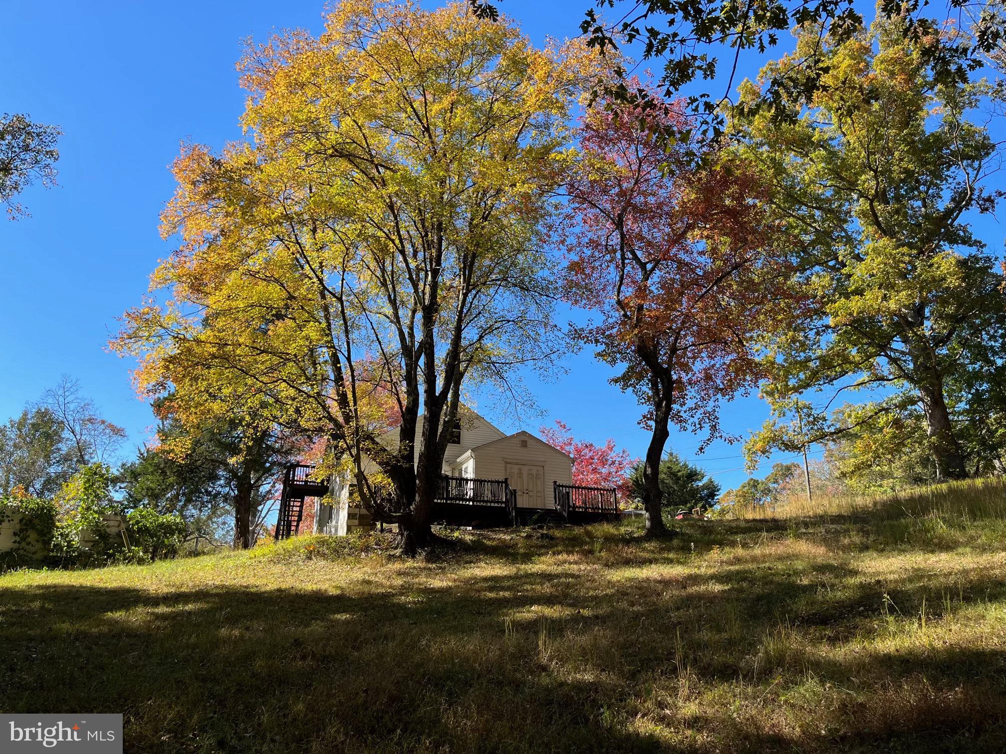 1816 RICHMOND HIGHWAY