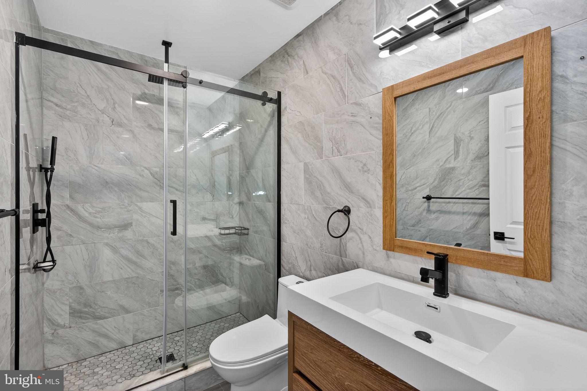 FIELDSTONE - Residential