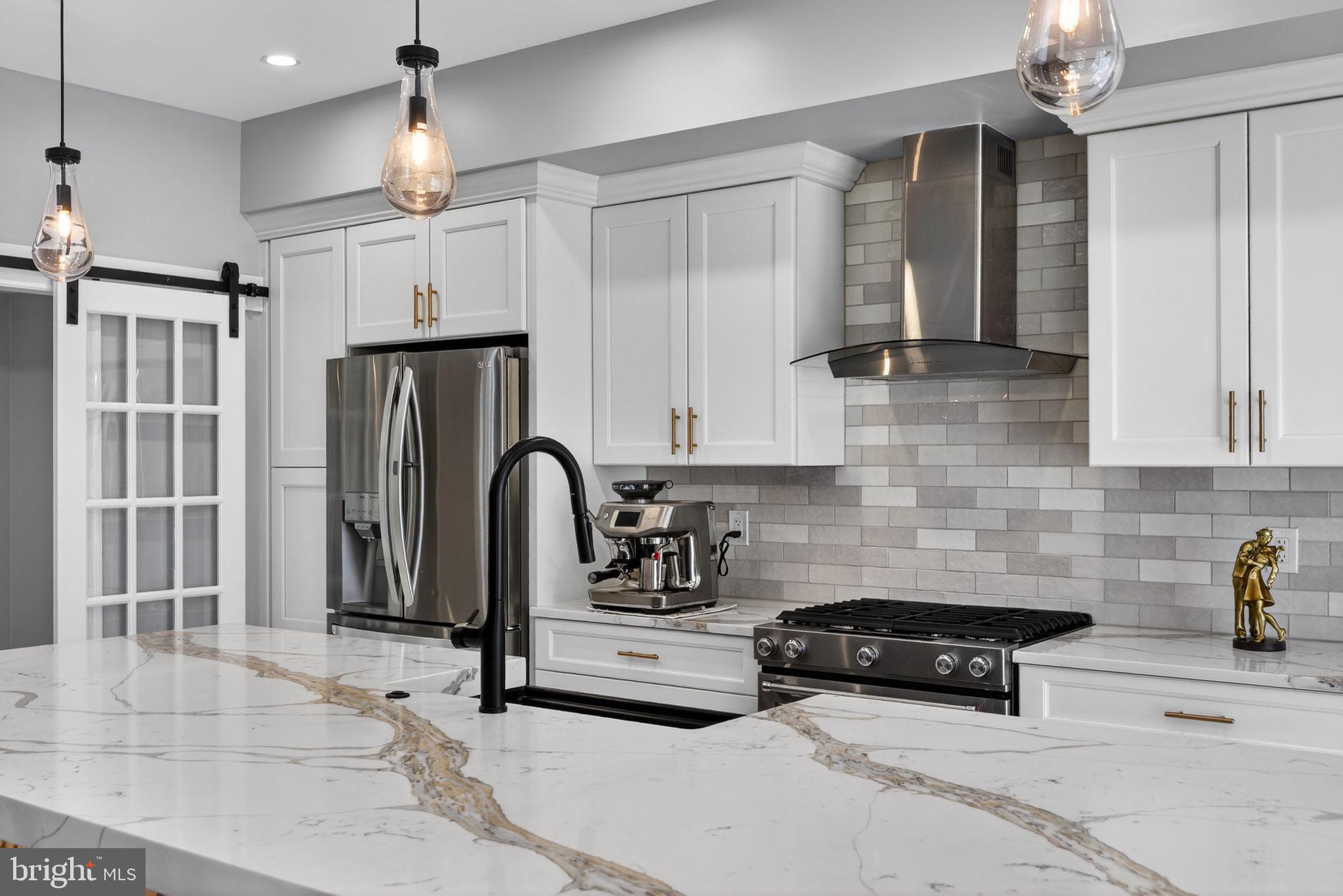 FIELDSTONE - Residential