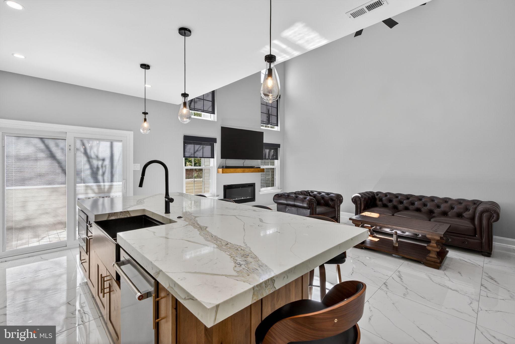 FIELDSTONE - Residential