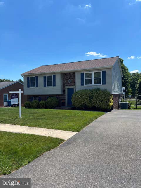 Homes For Sale - 73 Amanda Drive<br/> SMITHSBURG, MD 21783
