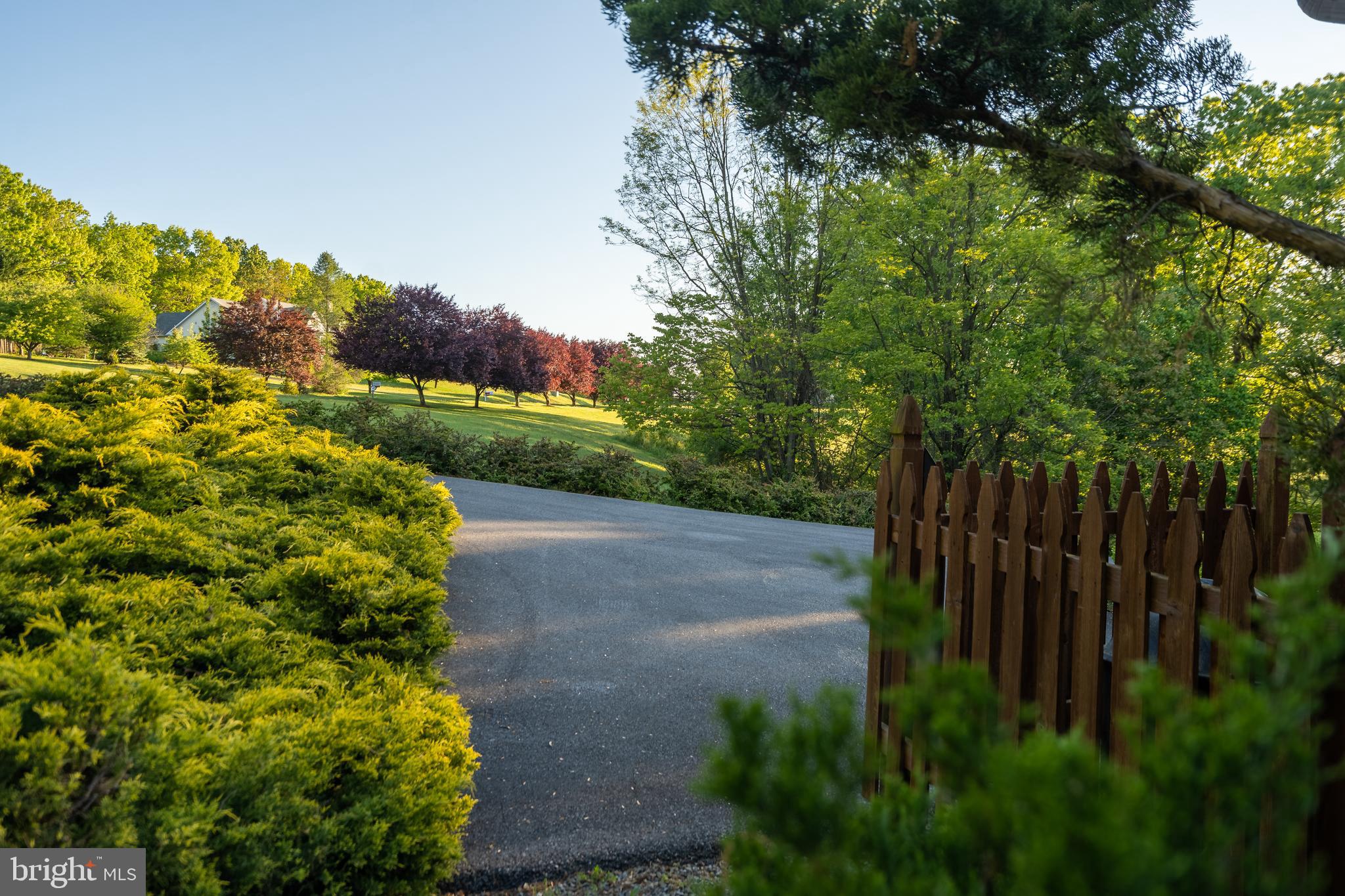 HILLCREST - Residential