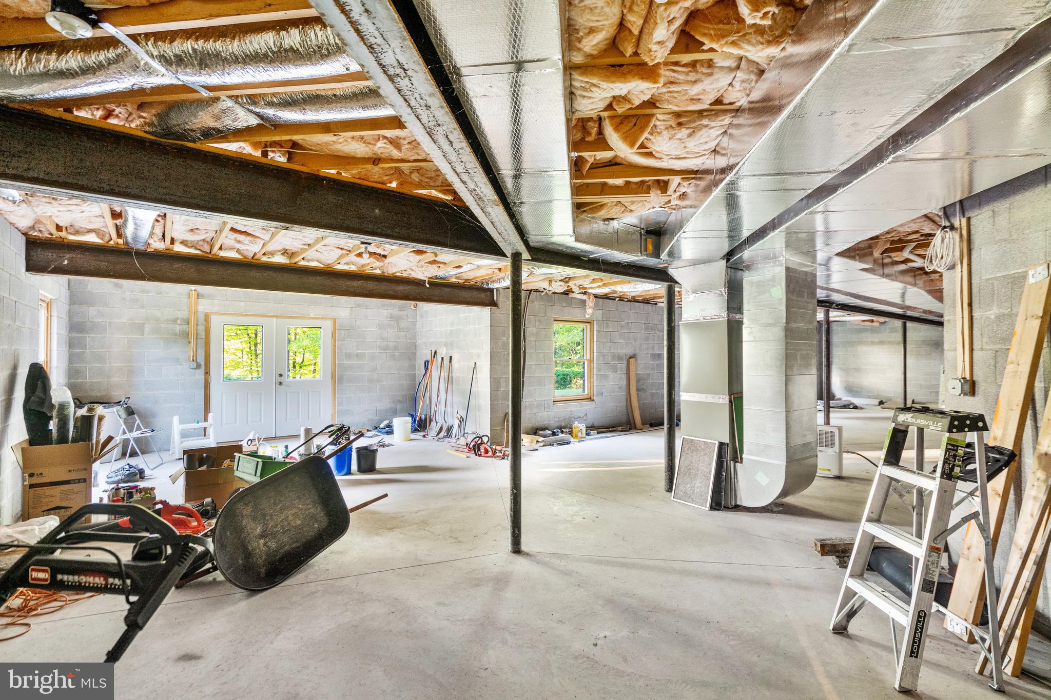 HILLCREST - Residential