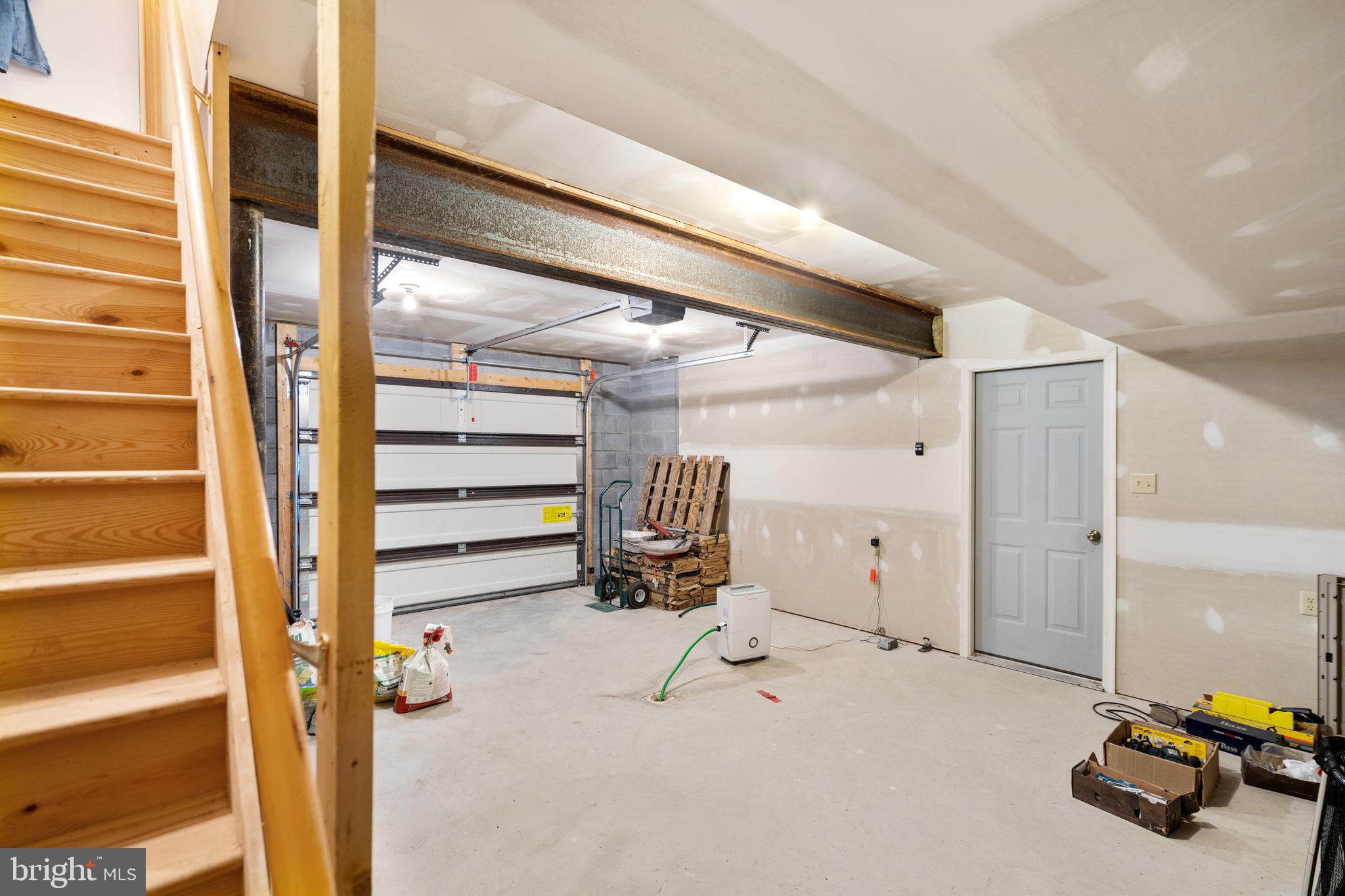 HILLCREST - Residential