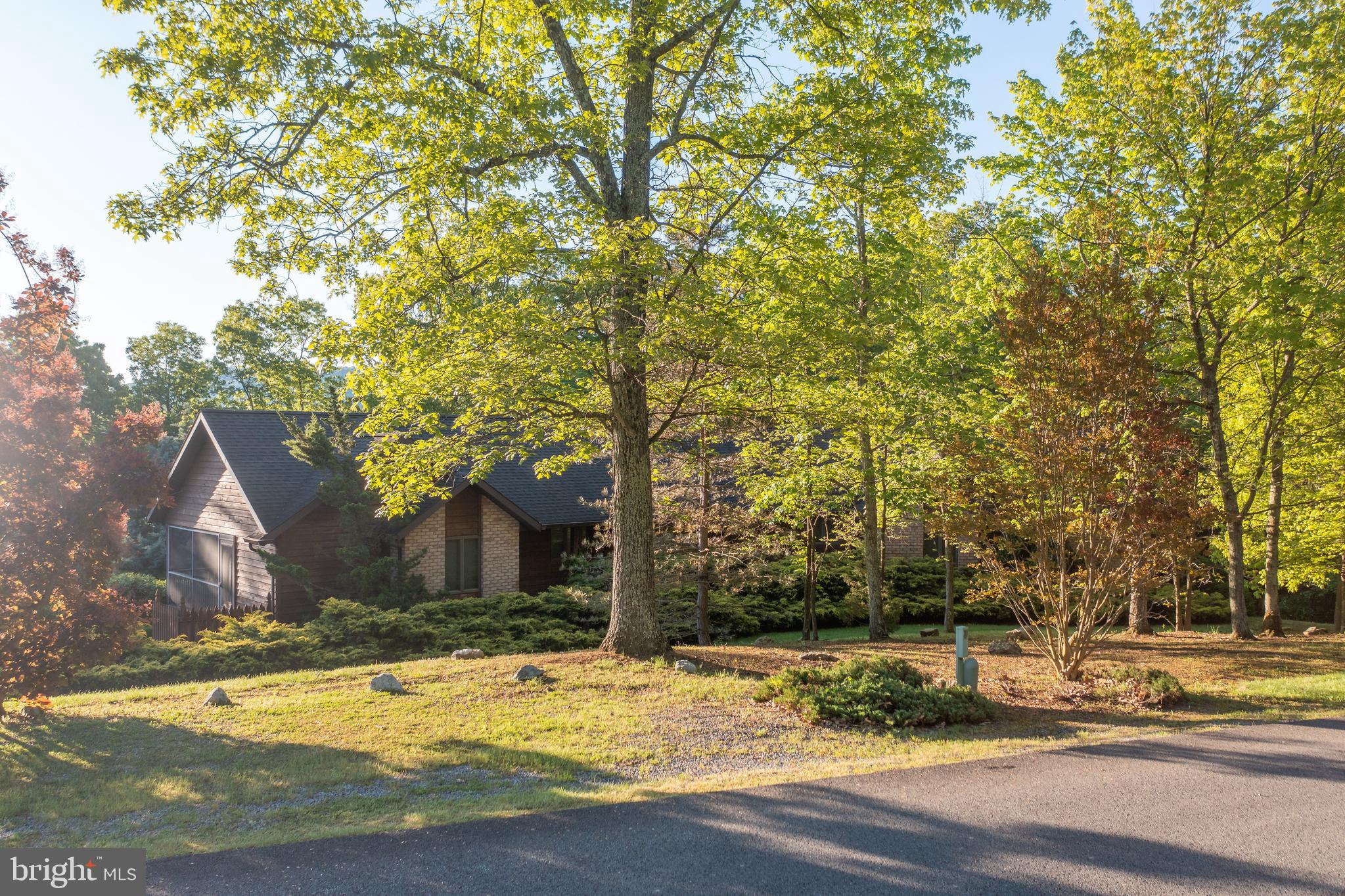 HILLCREST - Residential