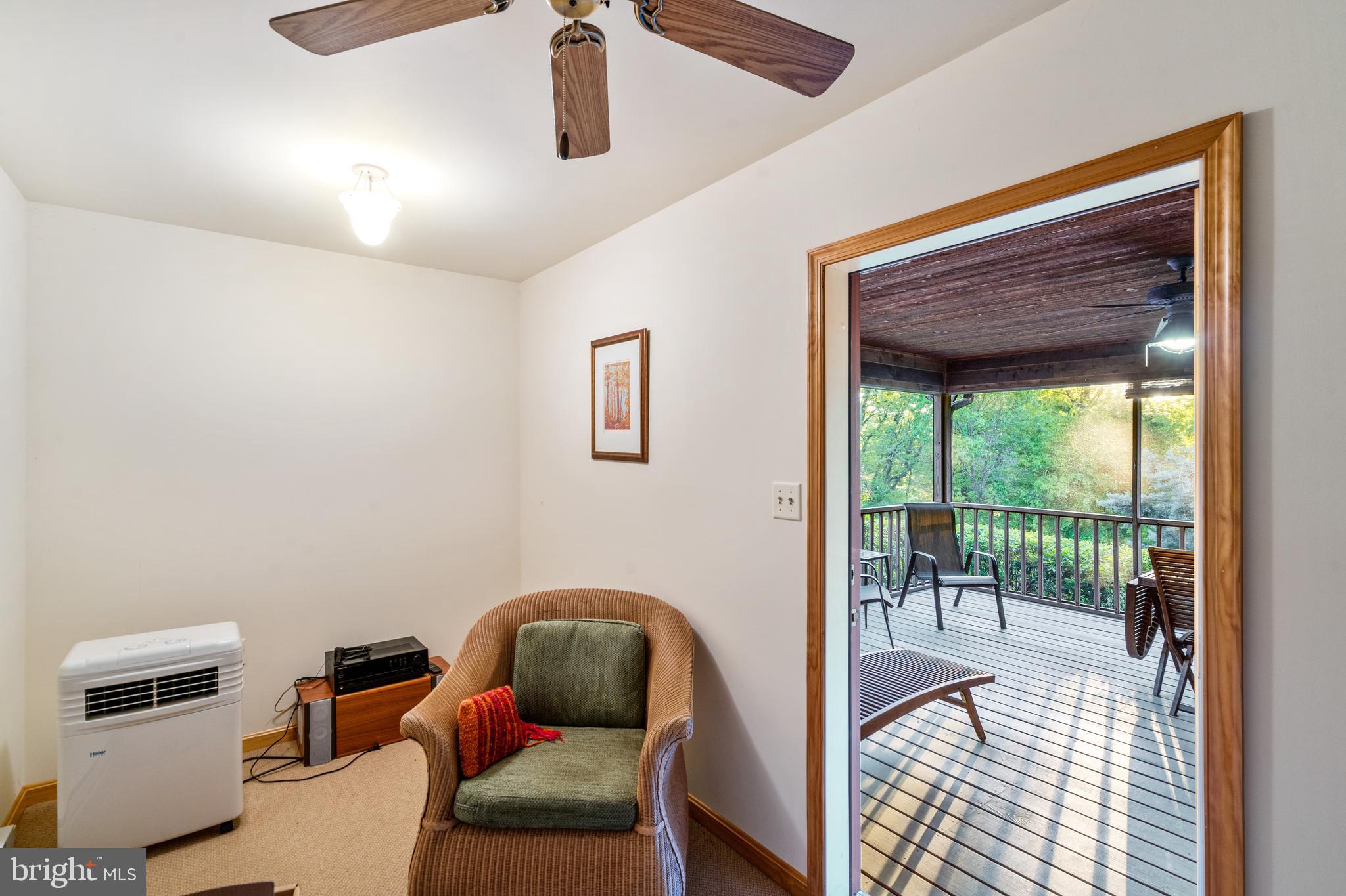 HILLCREST - Residential