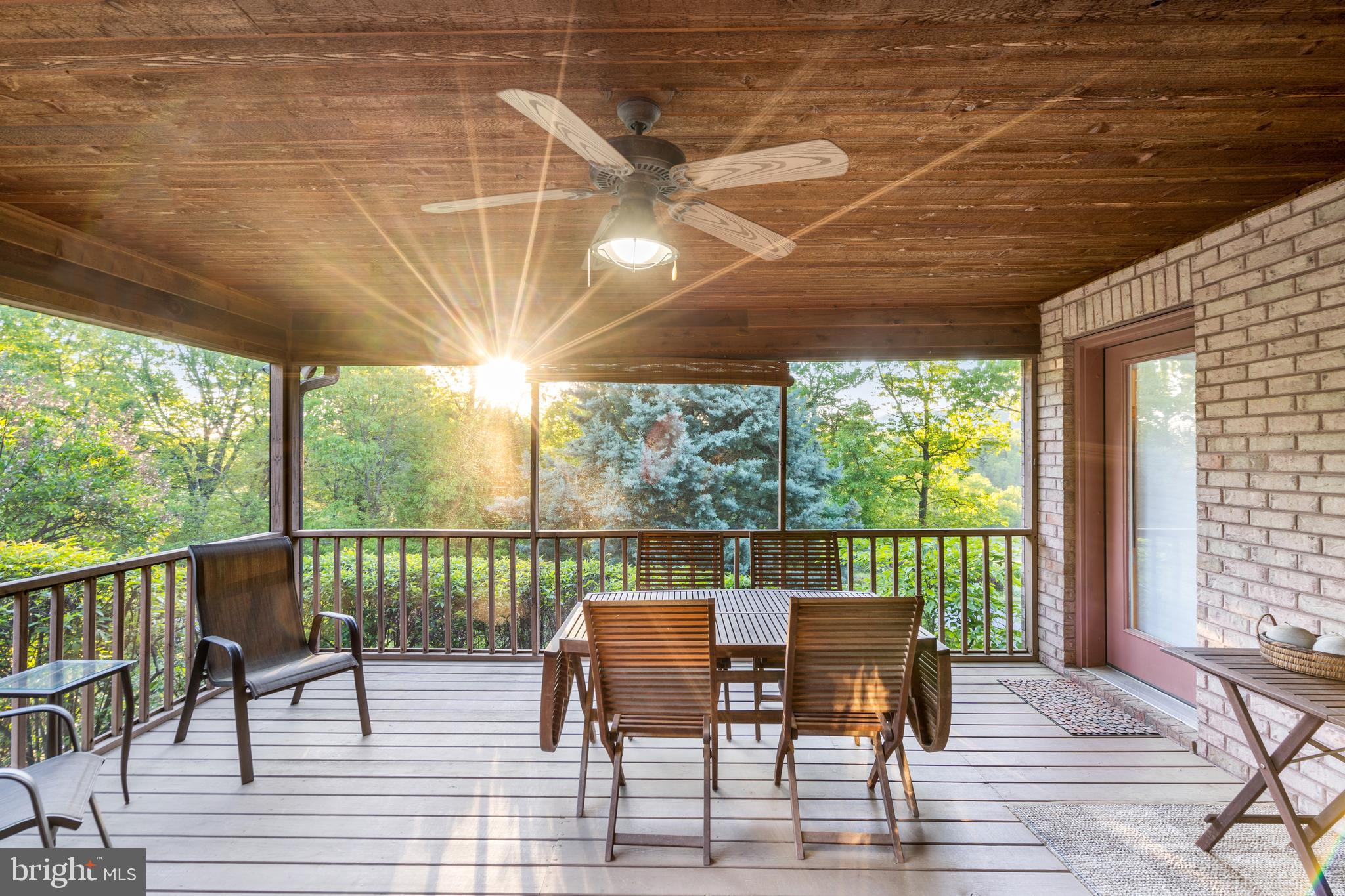 HILLCREST - Residential