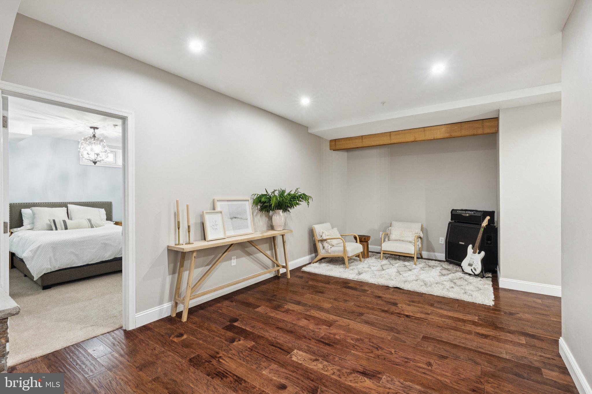 WARRINGTON GLEN - Residential