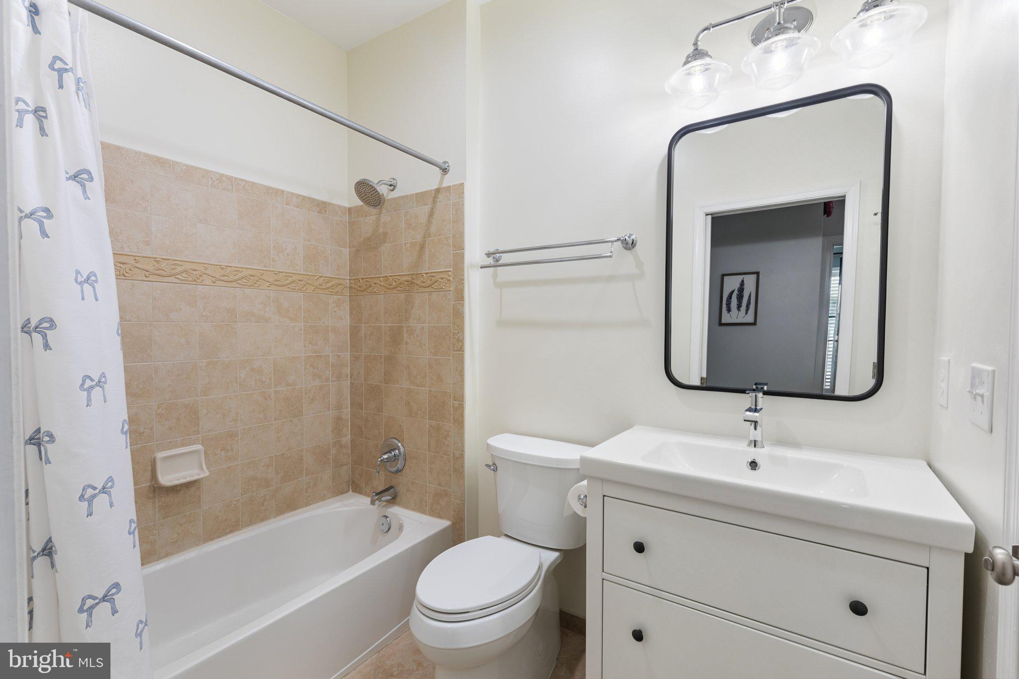 WARRINGTON GLEN - Residential