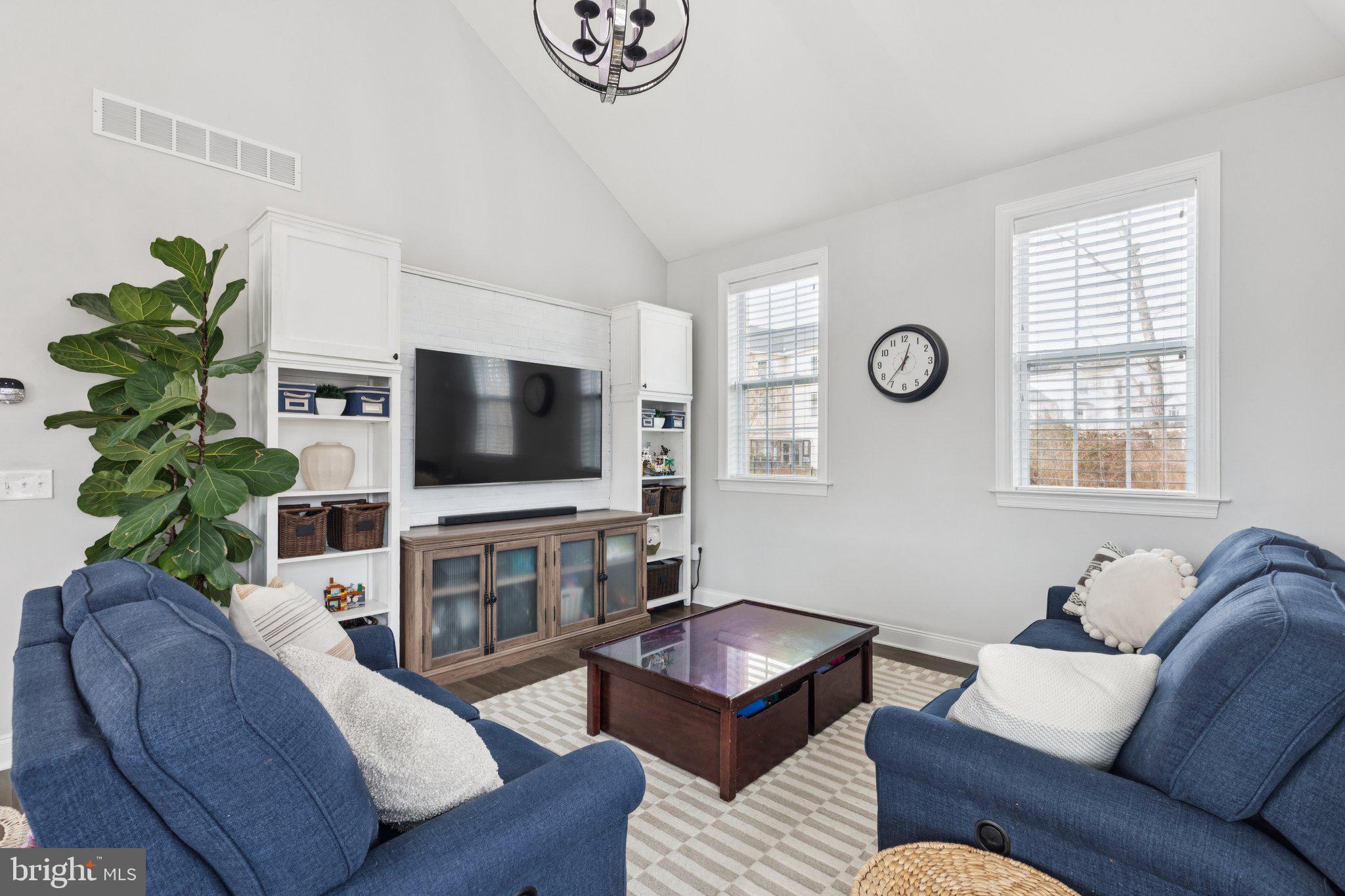 WARRINGTON GLEN - Residential