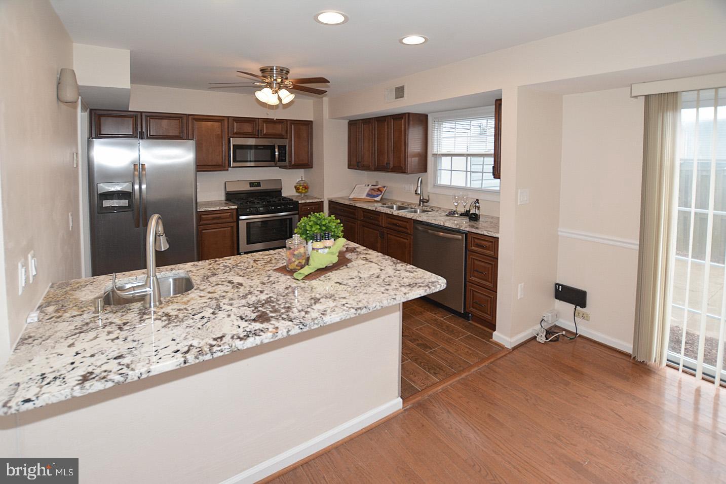 FAIRFAX HERITAGE - Residential Lease