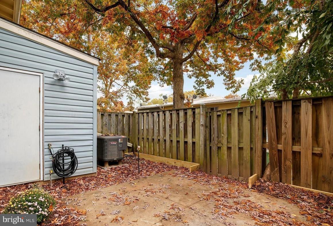 FAIRFAX HERITAGE - Residential Lease