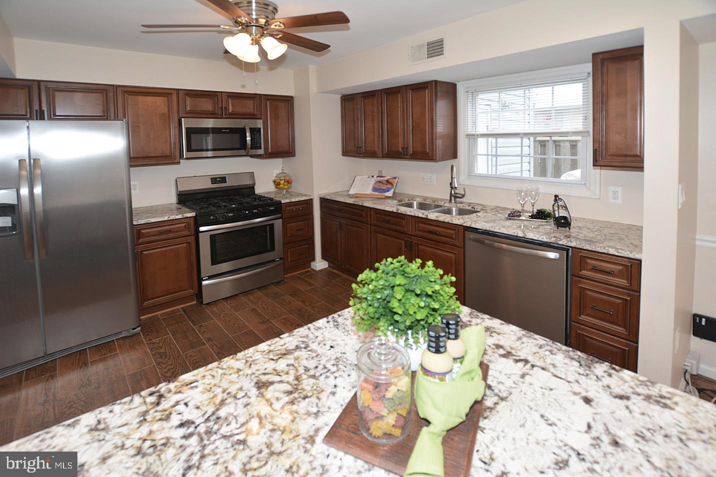 FAIRFAX HERITAGE - Residential Lease