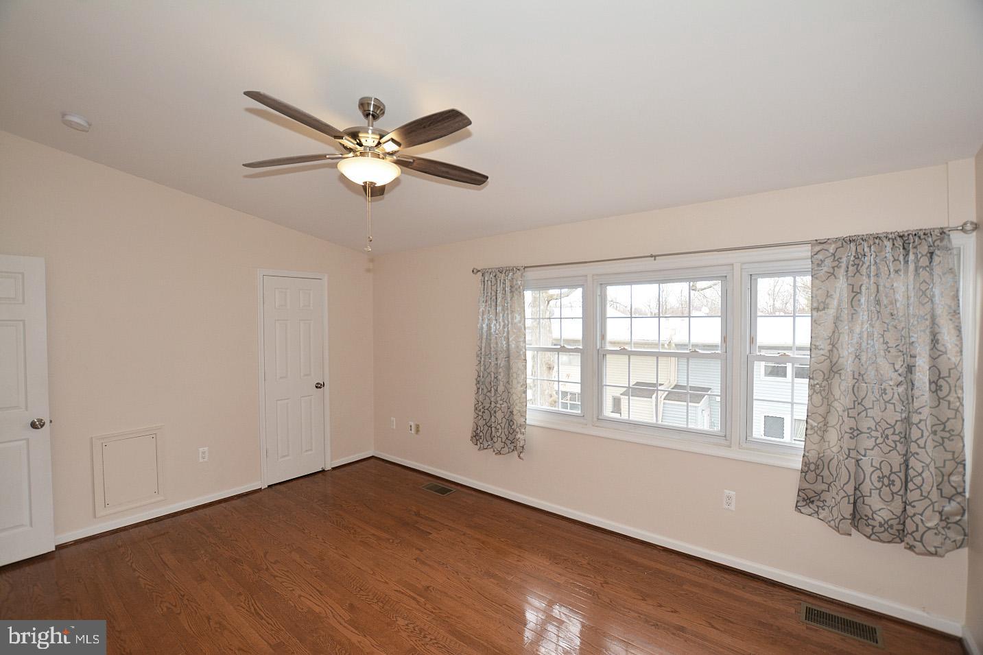 FAIRFAX HERITAGE - Residential Lease