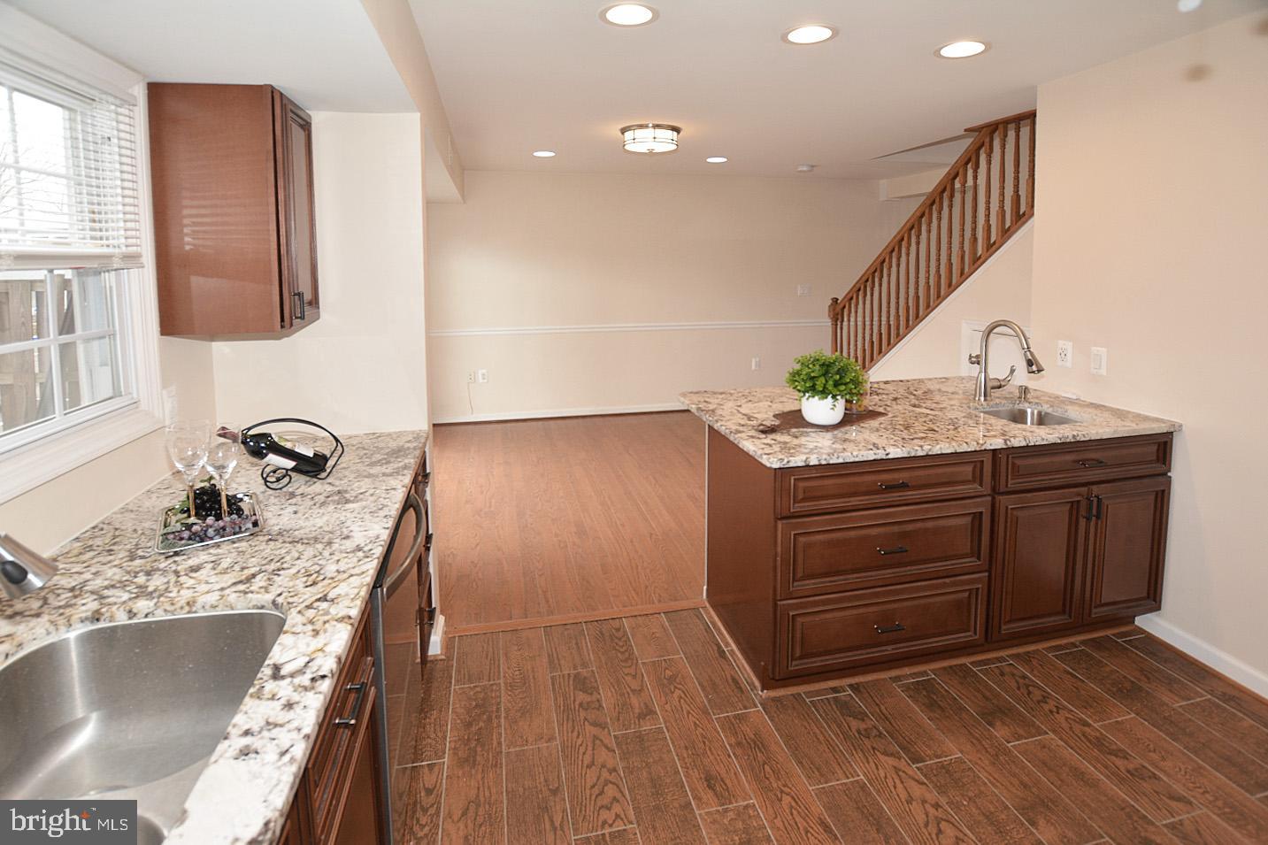 FAIRFAX HERITAGE - Residential Lease