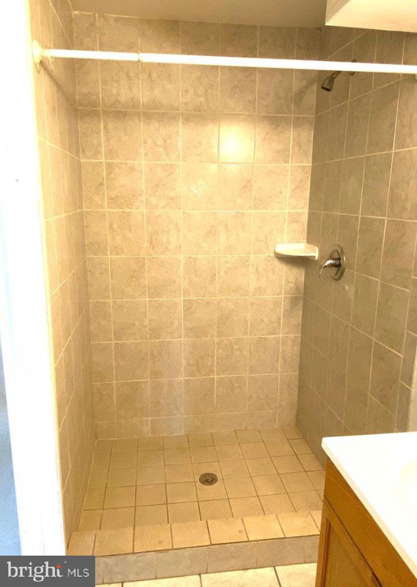 822 BOOKER PLACE
