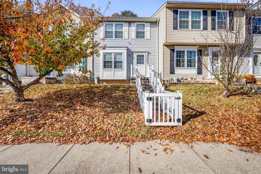 WELL MAINTAINED  HOME. FRESHLY PAINTED . PRIVACT FENCE IN BACKYARD