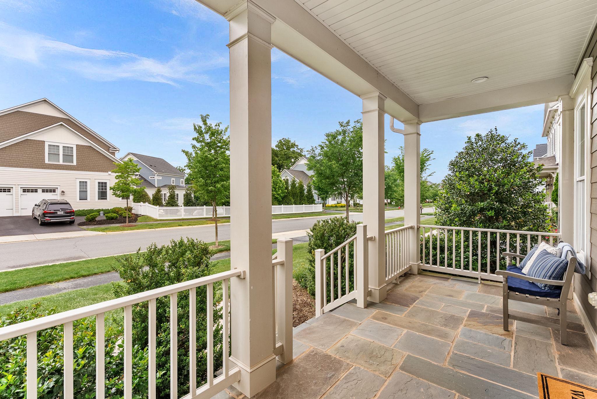 41953 PADDOCK GATE PLACE
