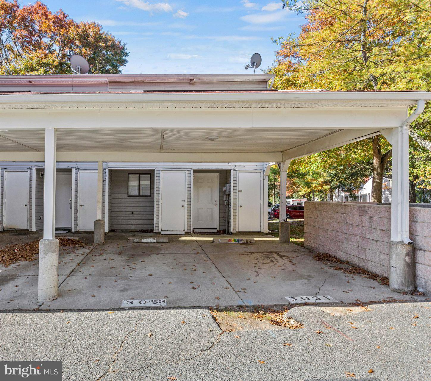 HUNTINGTON NEIGHBORHOOD - Residential