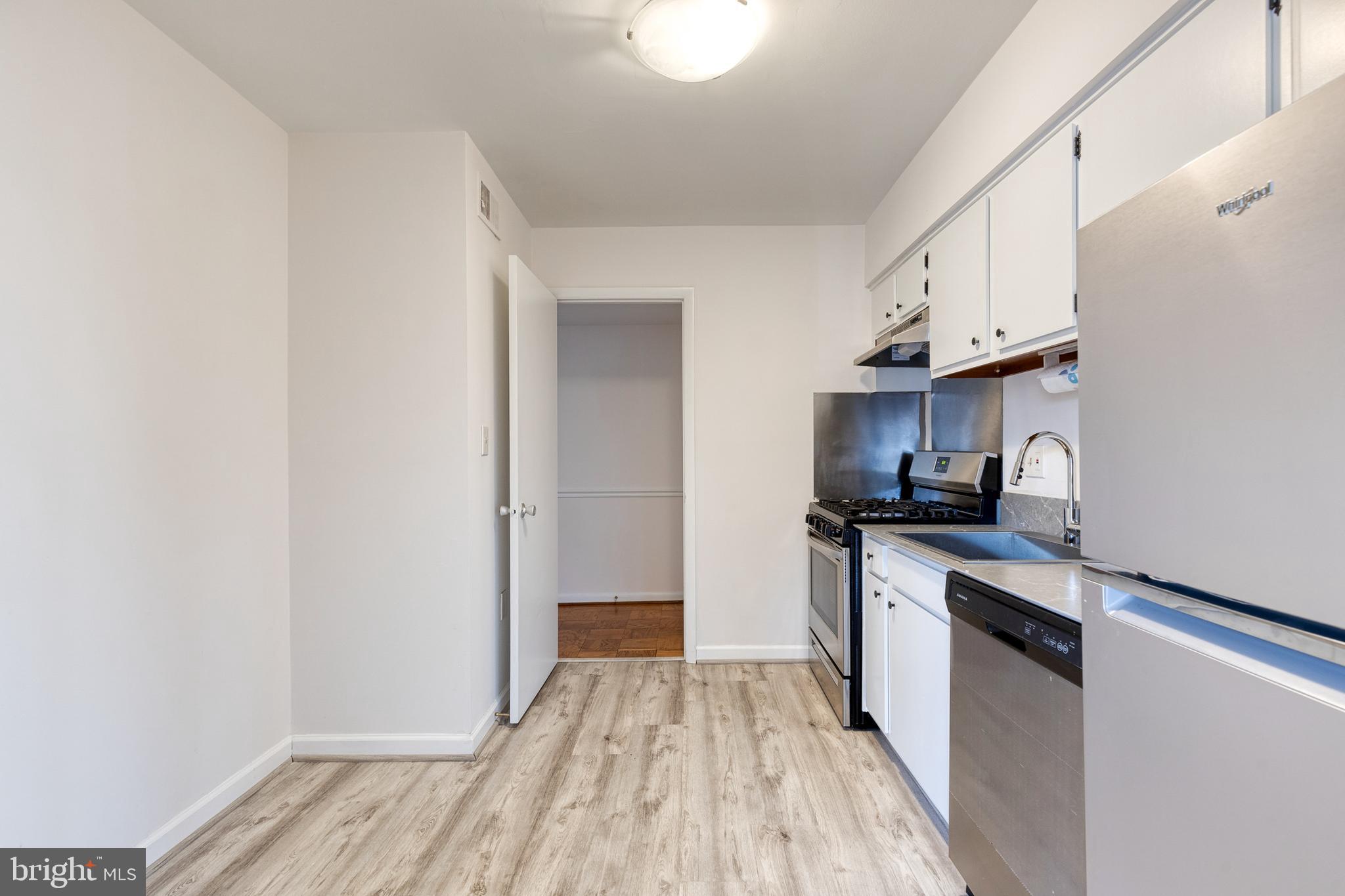 CROSS KEYS - Residential