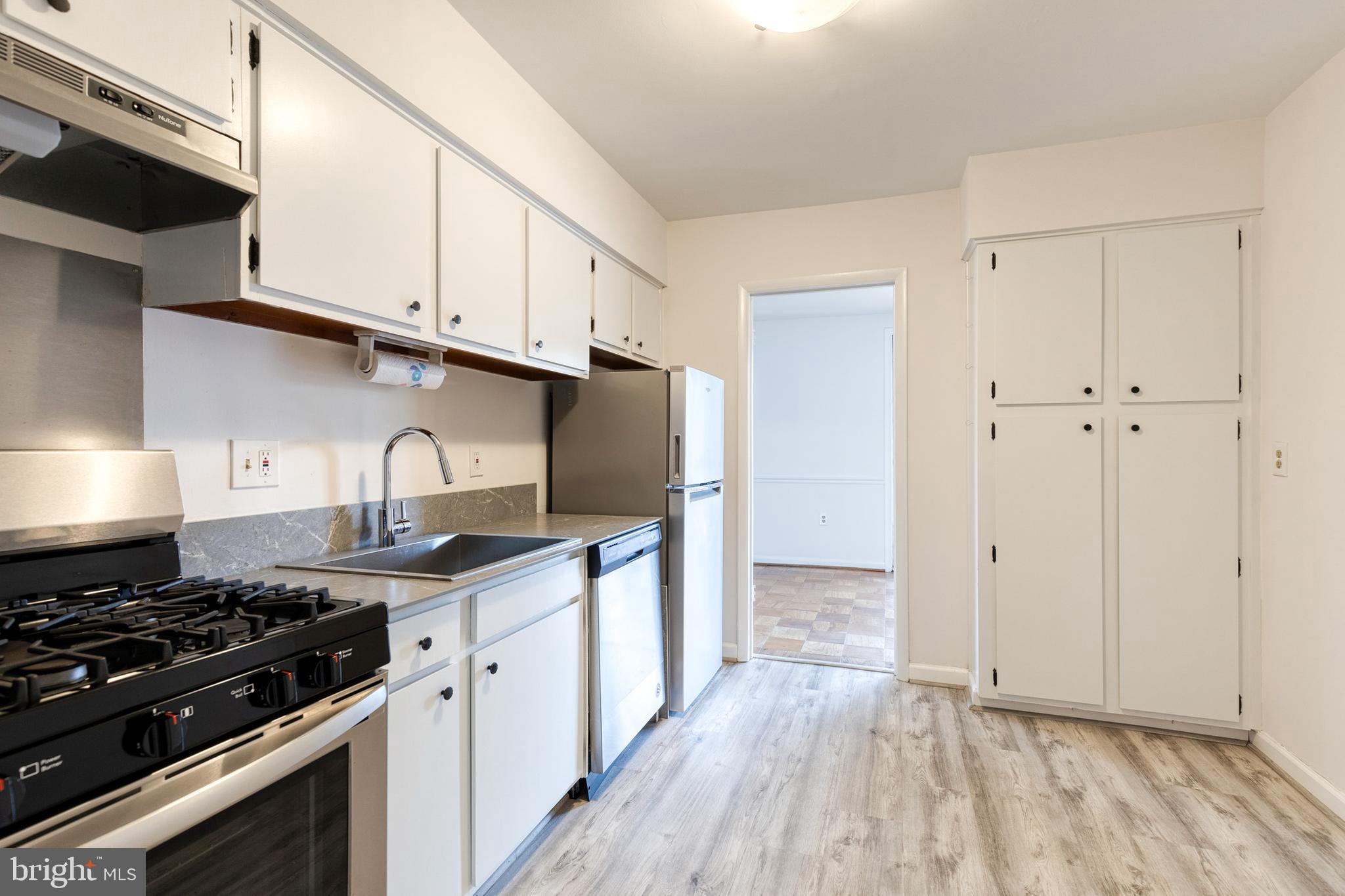 CROSS KEYS - Residential