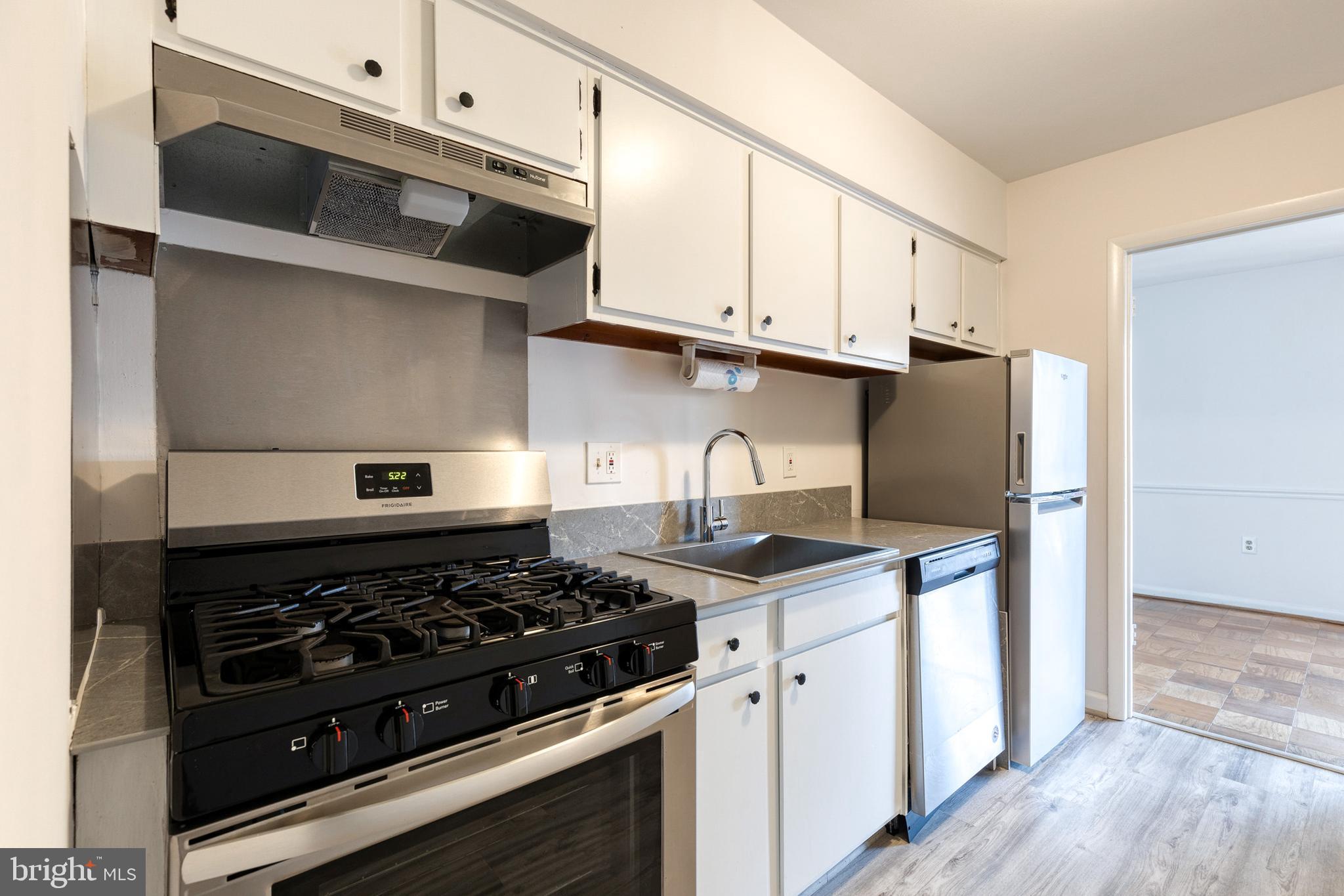 CROSS KEYS - Residential