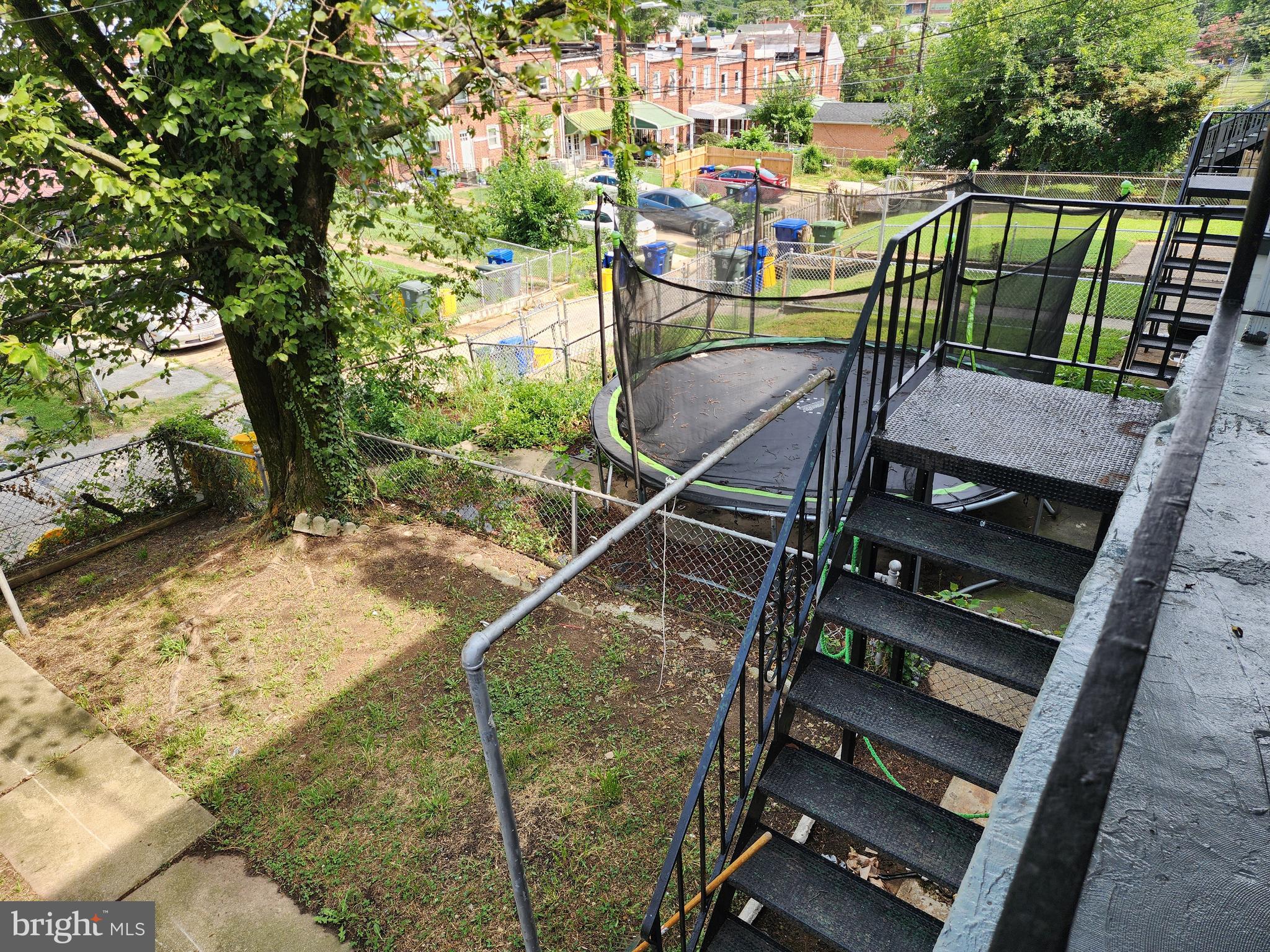 CLAREMONT-FREEDOM - Residential