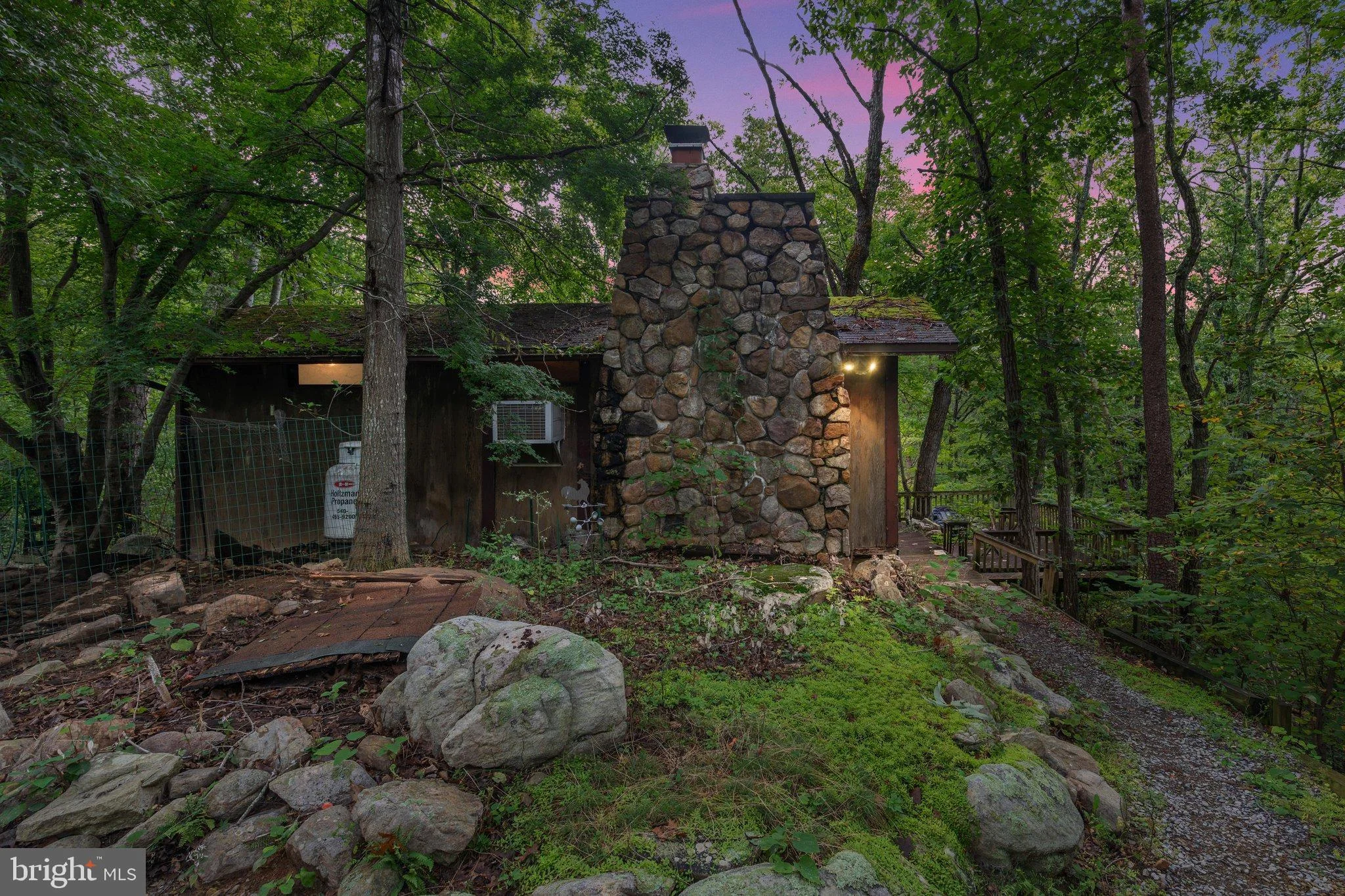 1272 Shipwreck Road