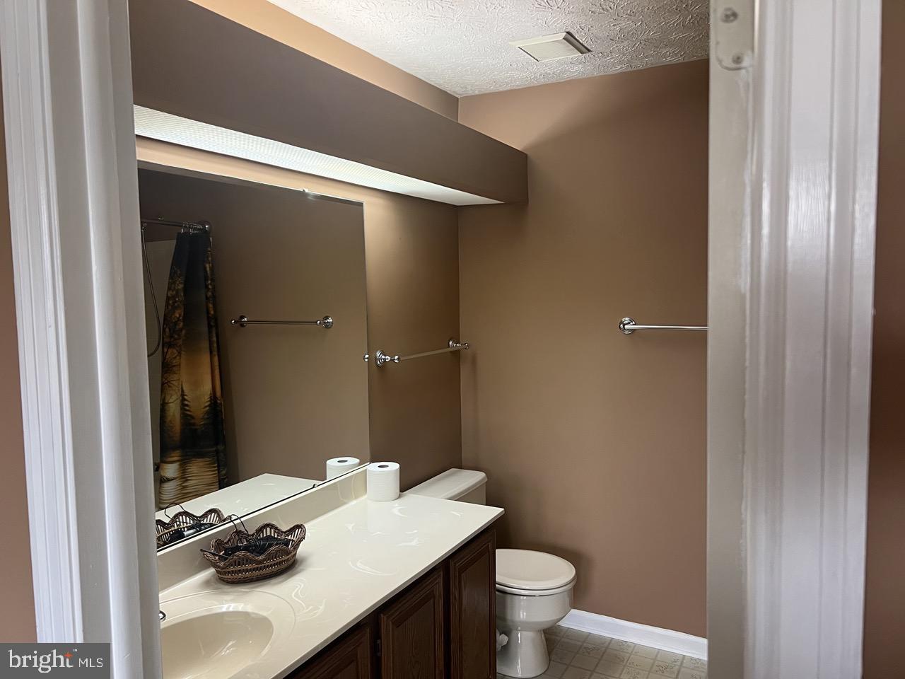 GUNNERS LAKE - Residential