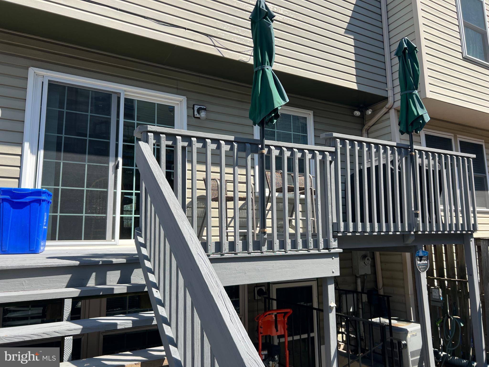 GUNNERS LAKE - Residential