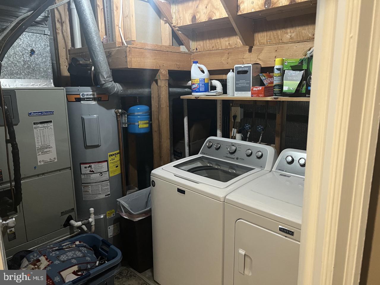 GUNNERS LAKE - Residential