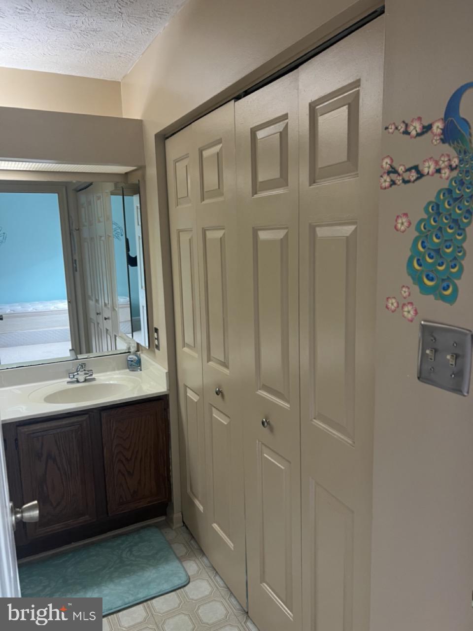 GUNNERS LAKE - Residential