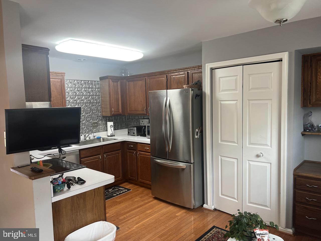 GUNNERS LAKE - Residential