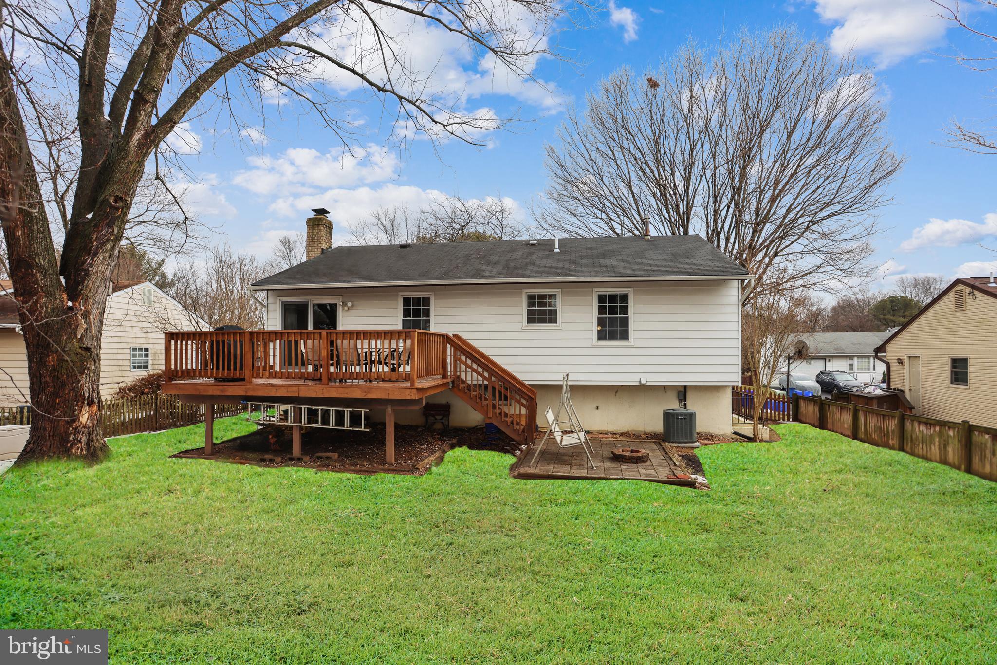 FLOWER HILL - Residential