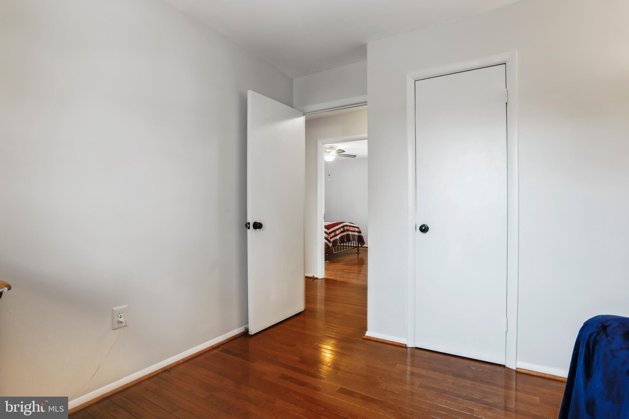 FLOWER HILL - Residential